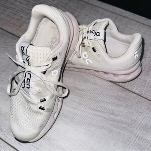 ON Cloud Cloud Surfer